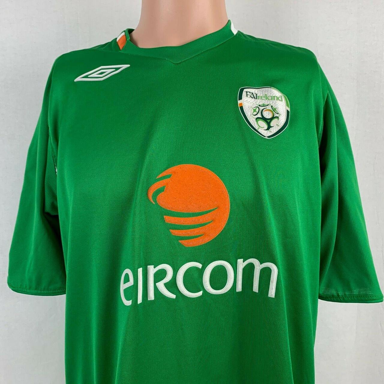 Umbro Ireland National Soccer Team Embossed Jersey Depop