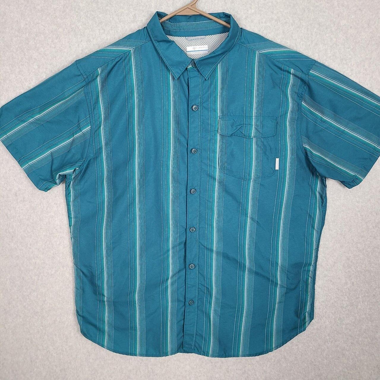 COLUMBIA VENTED FISHING SHIRT XL BLUE STRIPED SHORT... Depop
