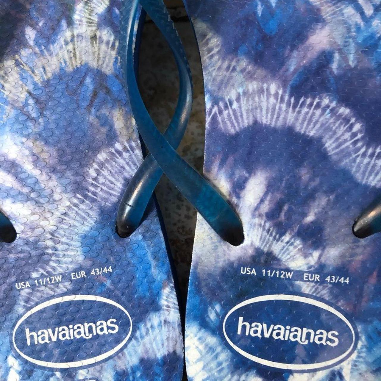 Havaianas Men's Blue and White Slides (2)