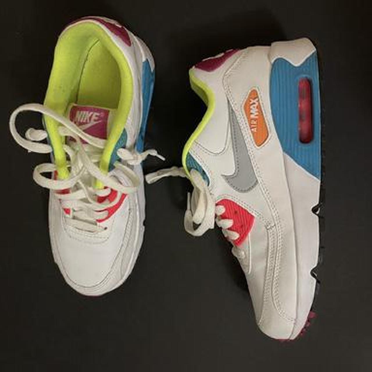 womens nike air max neon