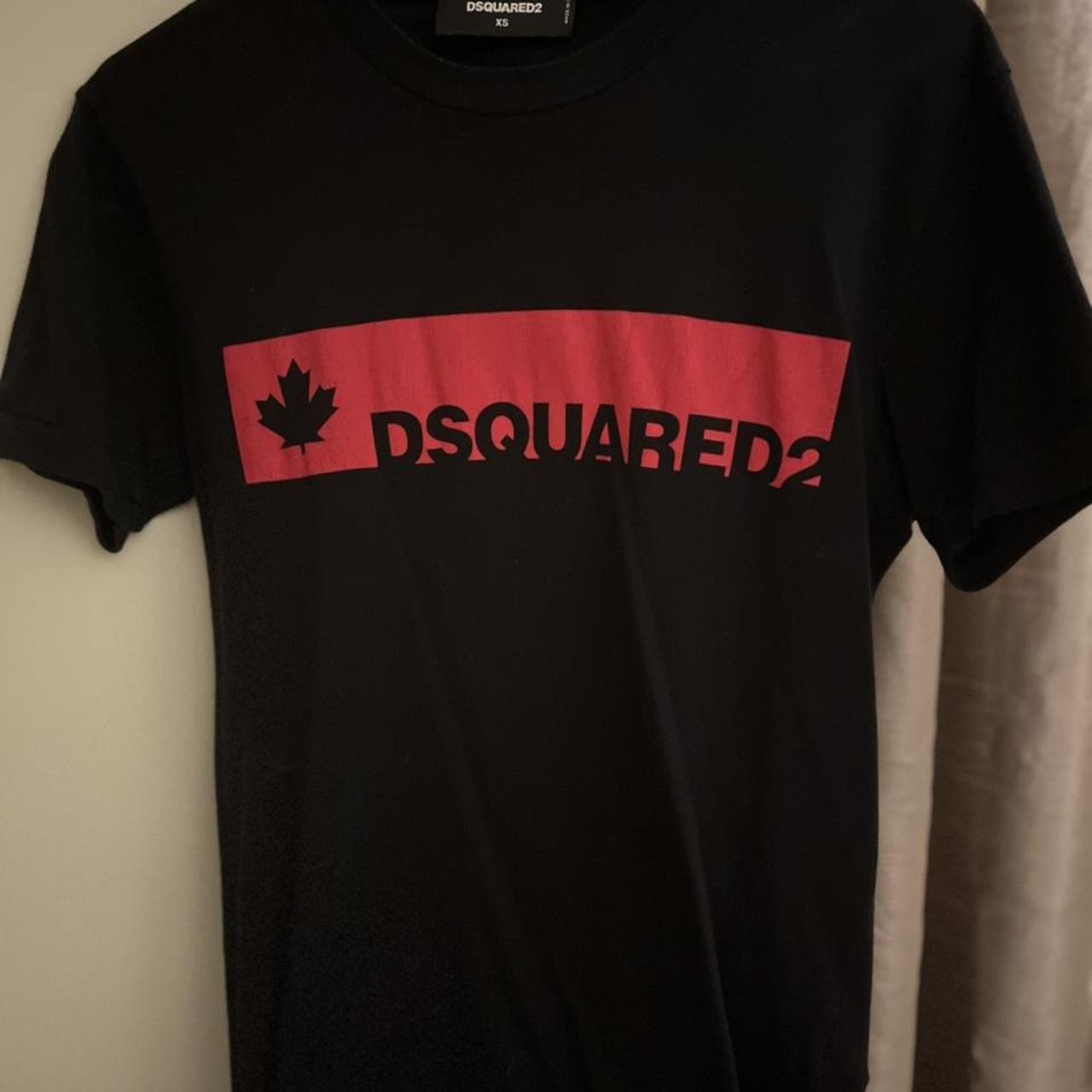 Dsquared2 Men's Black and Red T-shirt | Depop