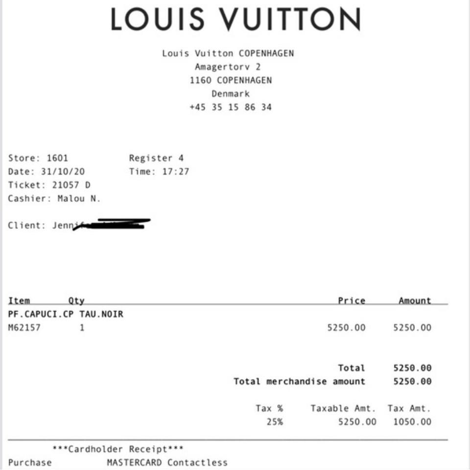 Louis Vuitton Capucines Compact Wallet black/pink - Depop
