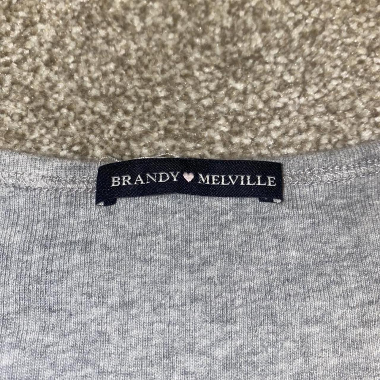 Brandy Melville Women's Tshirt Depop