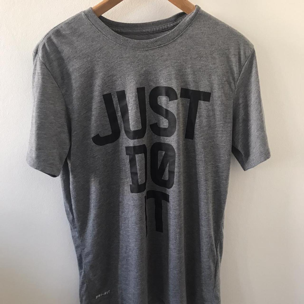 Nike Men's Grey T-shirt | Depop