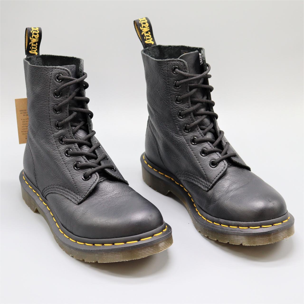 13512006 store dr martens