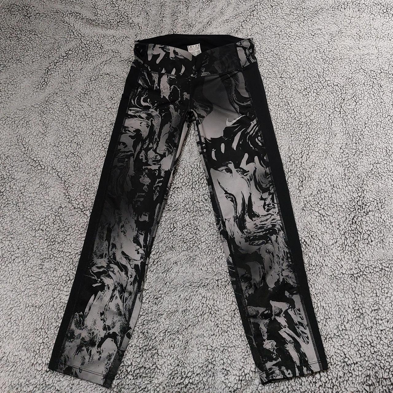 womens gray nike leggings