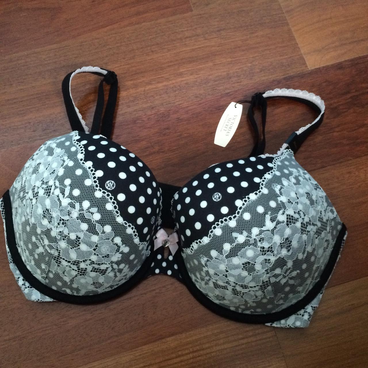 Brand new Victoria's Secret bra size 34DDD it has