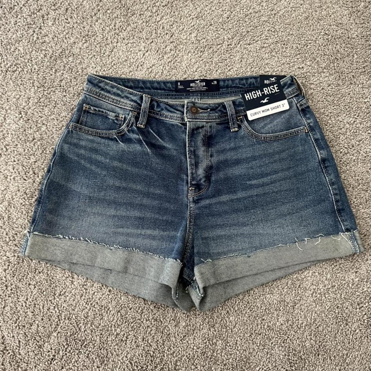 New Hollister High Rise Curvy Mom Shorts 🌸 Brand:... - Depop