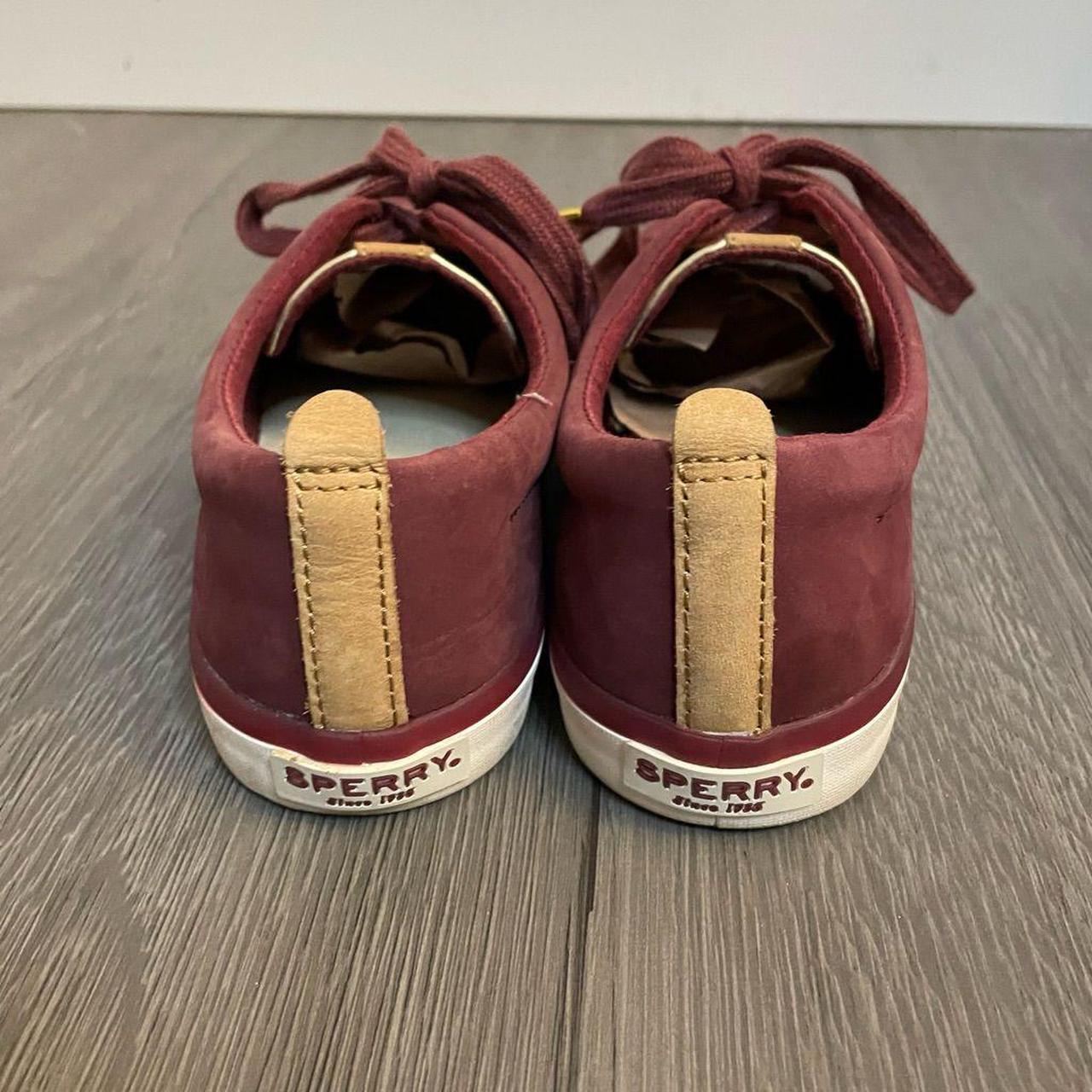 Sperry Women's Red and Gold Trainers (2)