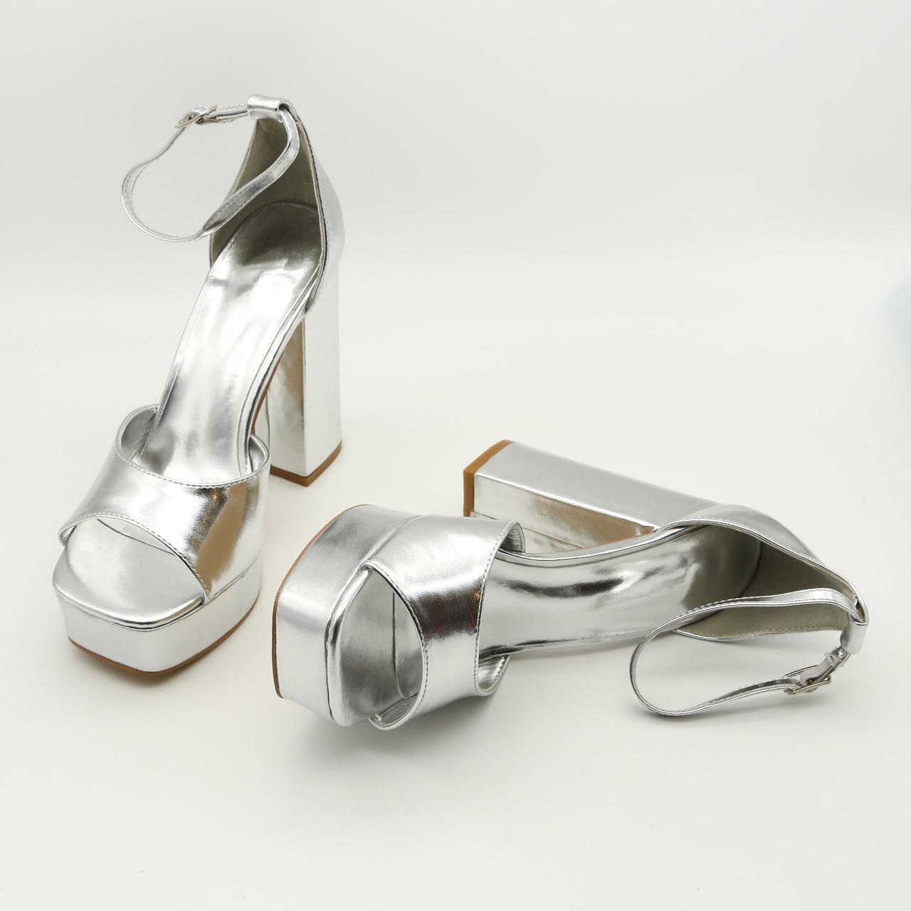 Women's Silver Metallic Platform Heel Sandals Size 2... - Depop