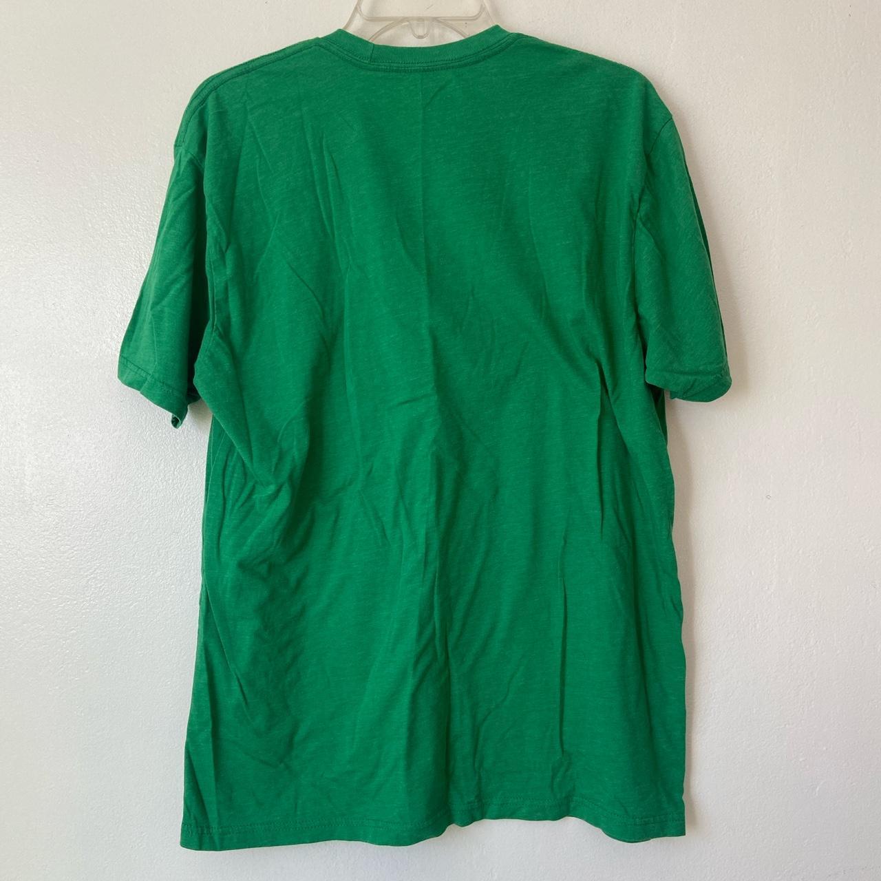 Gold’s Gym green t-shirt. Size XL - Depop