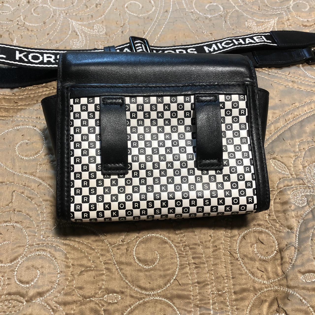 Checkered purse hotsell michael kors