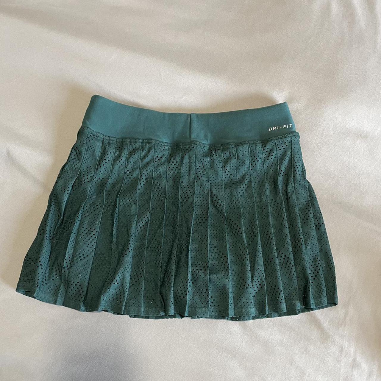 Nike pleated tennis skirt green best sale