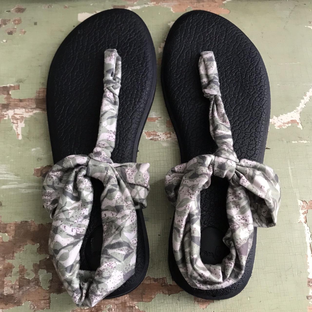 sanuk yoga sling ella