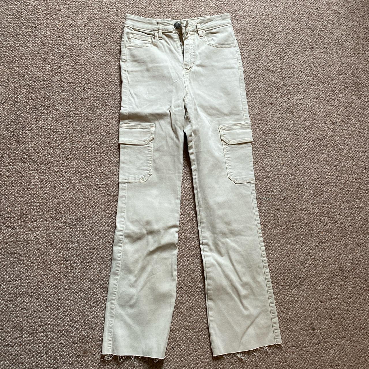 Stradivarius cargo jeans/trousers in beige/stone.... - Depop