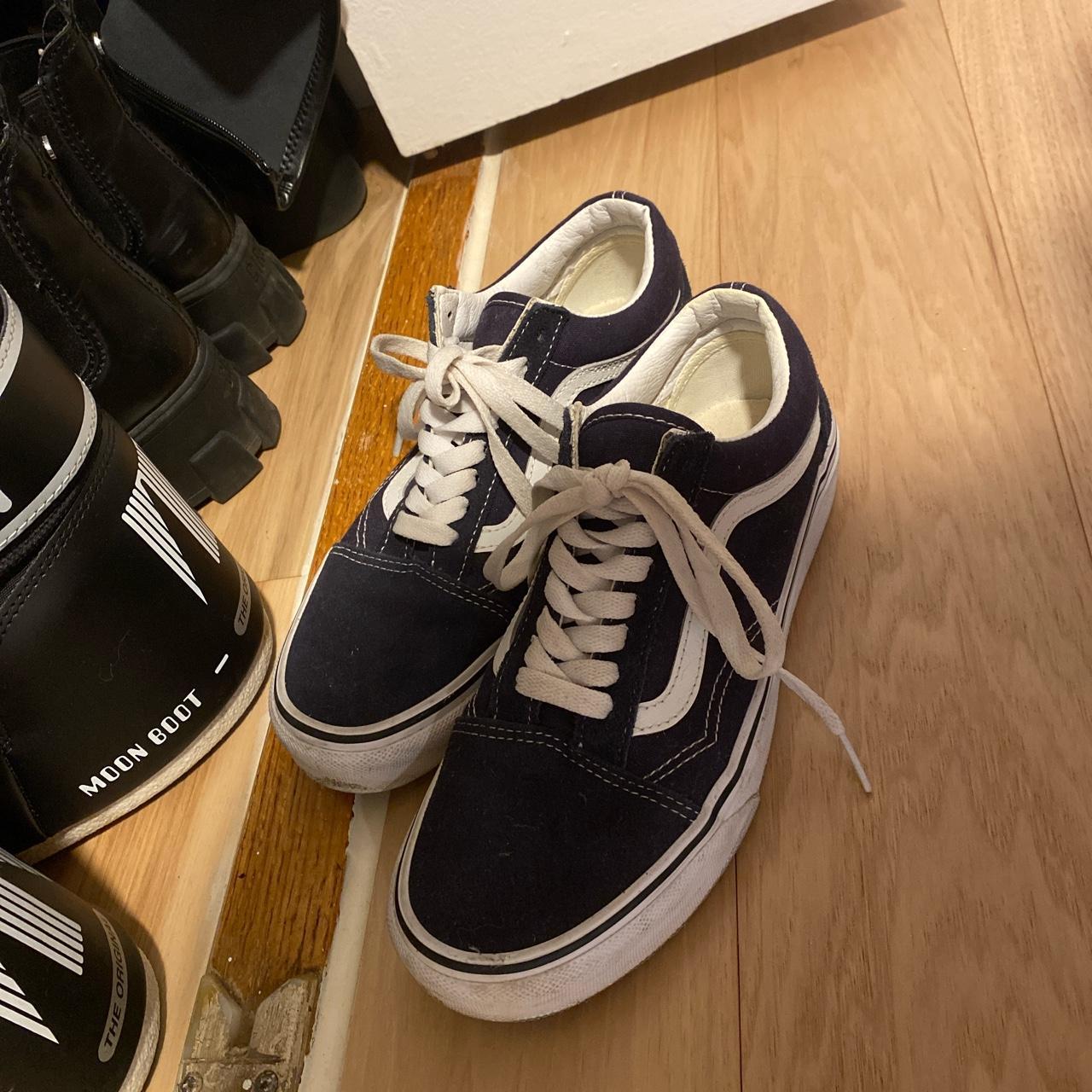 Vans Women's Blue and Navy Trainers | Depop