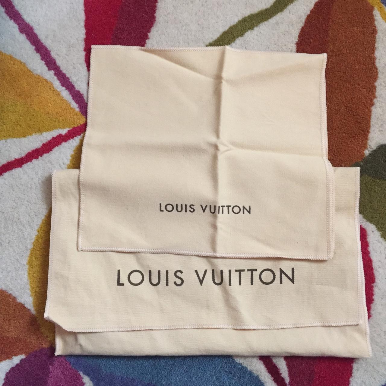 Pochette Louis vuitton blu vernice monogram - Depop