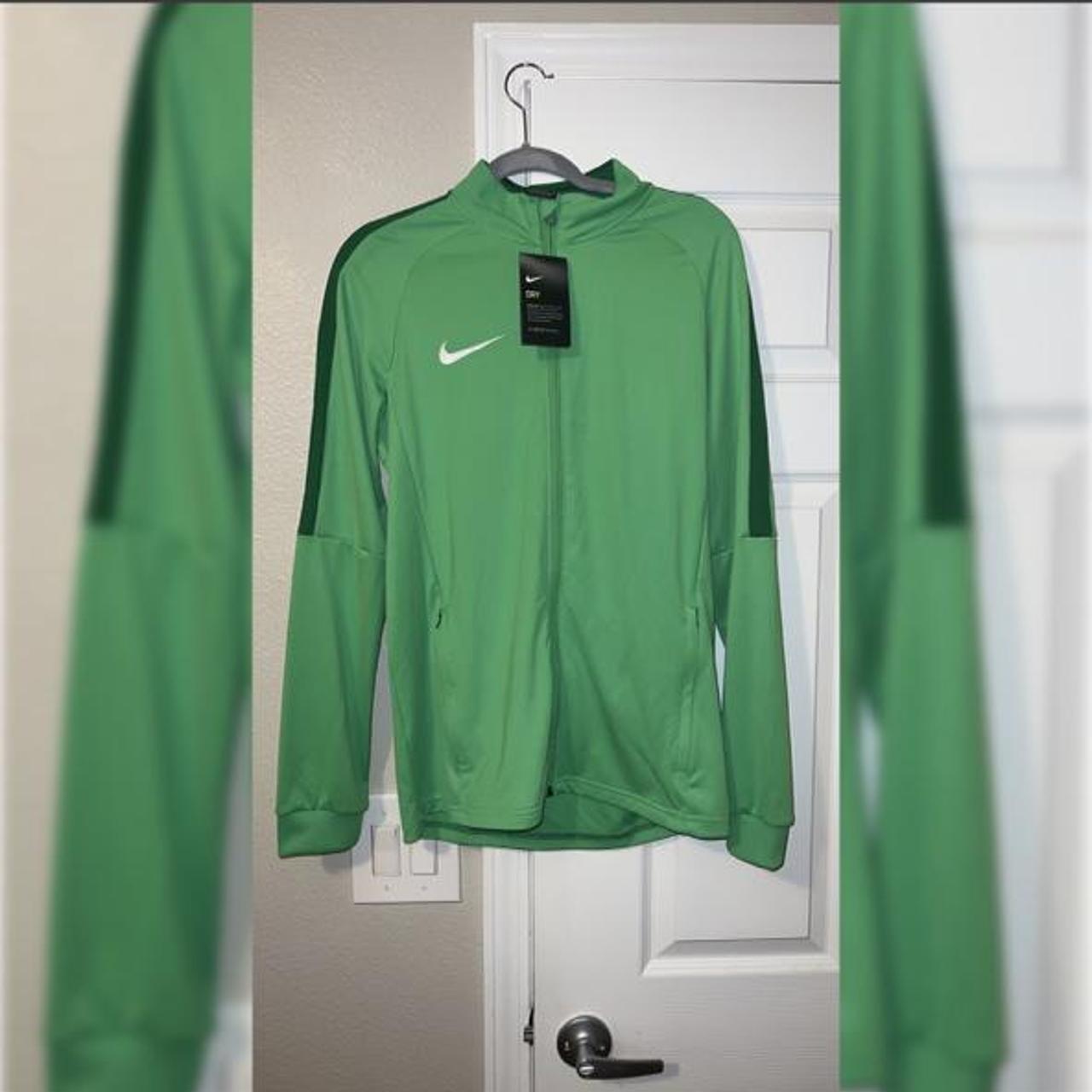 Nike Men's Green Jacket Depop