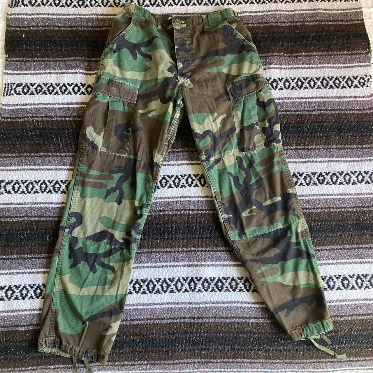 Vintage Military Cargo Pants 30X30, Nice vintage...