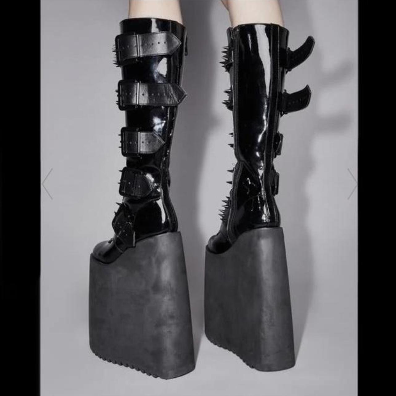 dangerous appetite for destruction platform boots