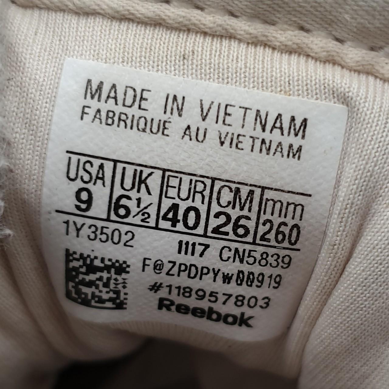 reebok classic peach