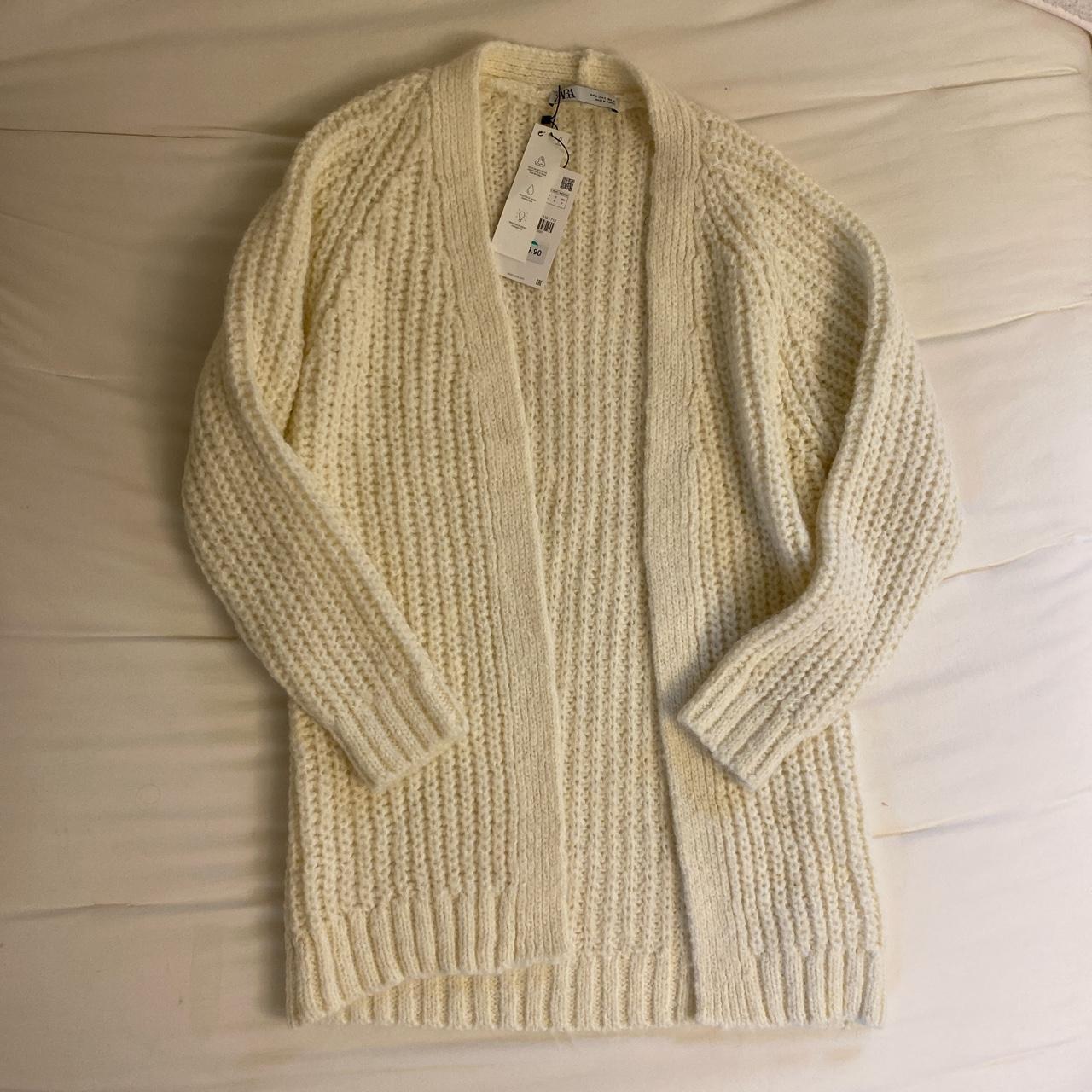 chunky, fuzzy, white sweater from zara! 🦢, super