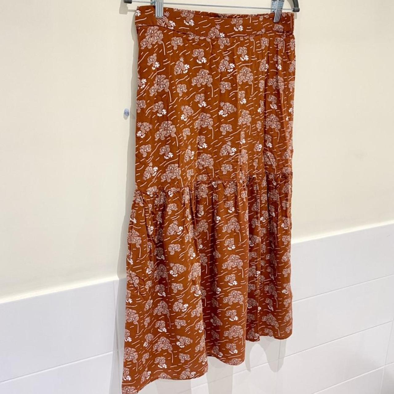 Women's Orange And White Skirt 