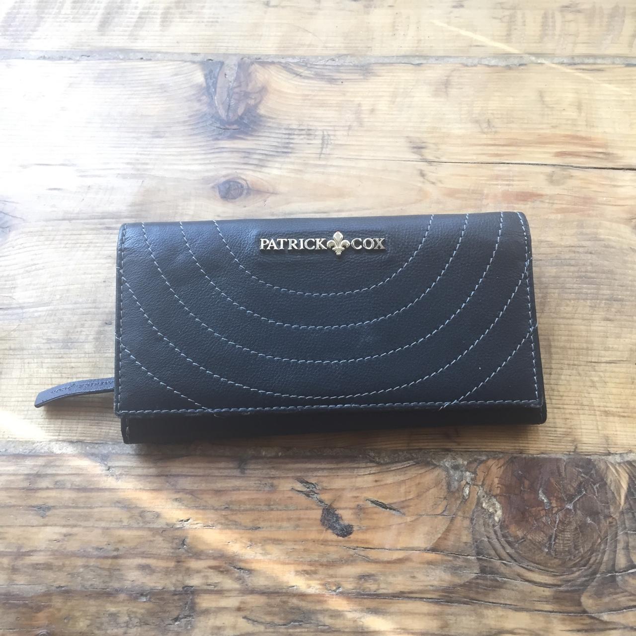 Patrick Cox Wallet/leather/Beg duit/Original item/Beige, Women's Fashion,  Bags & Wallets, Wallets & Card holders on Carousell