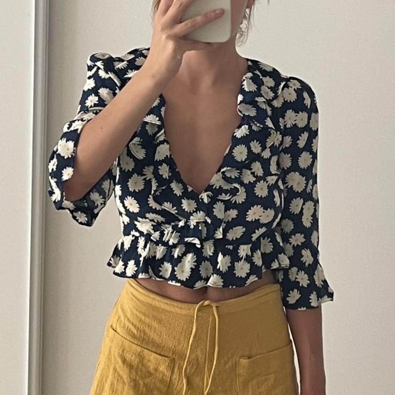 Realisation Par Cher Daisy Top 🌻, Worn once, in...