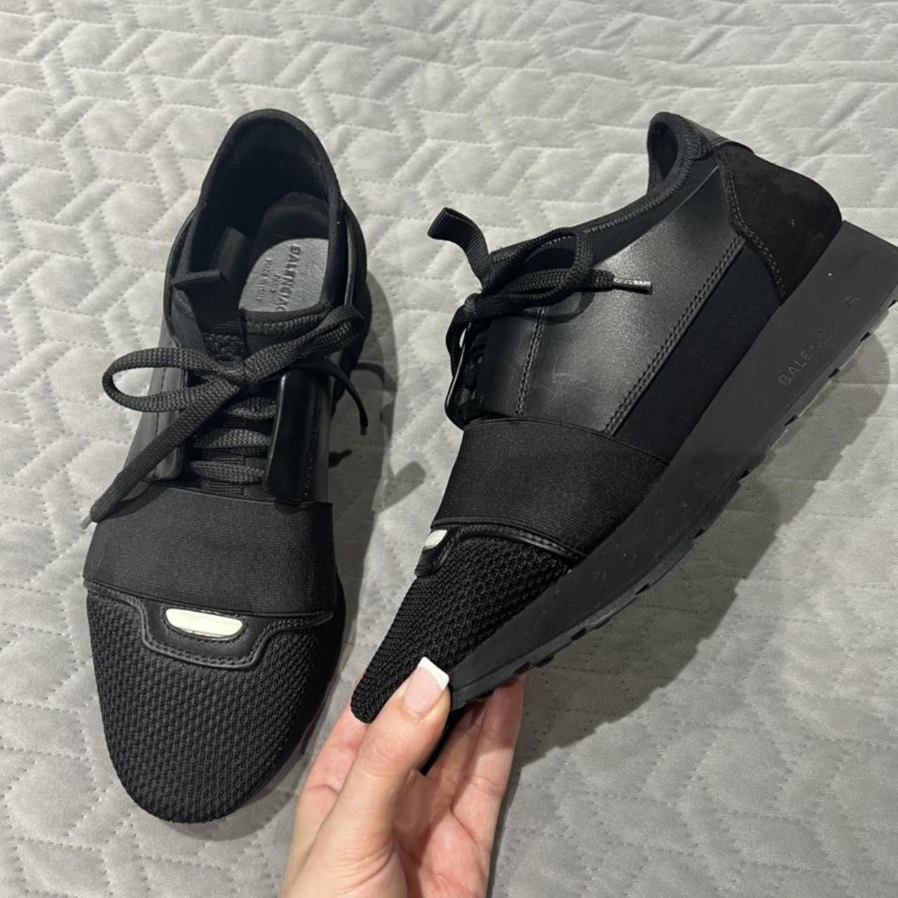 balenciaga race runners triple black