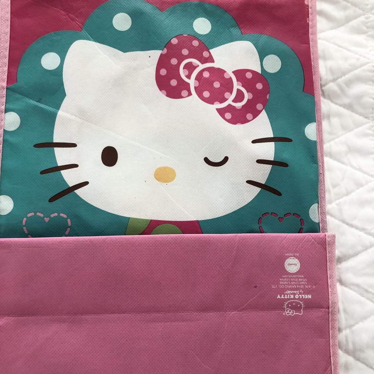 small 2014 hello kitty reusable bag! has marks all... Depop