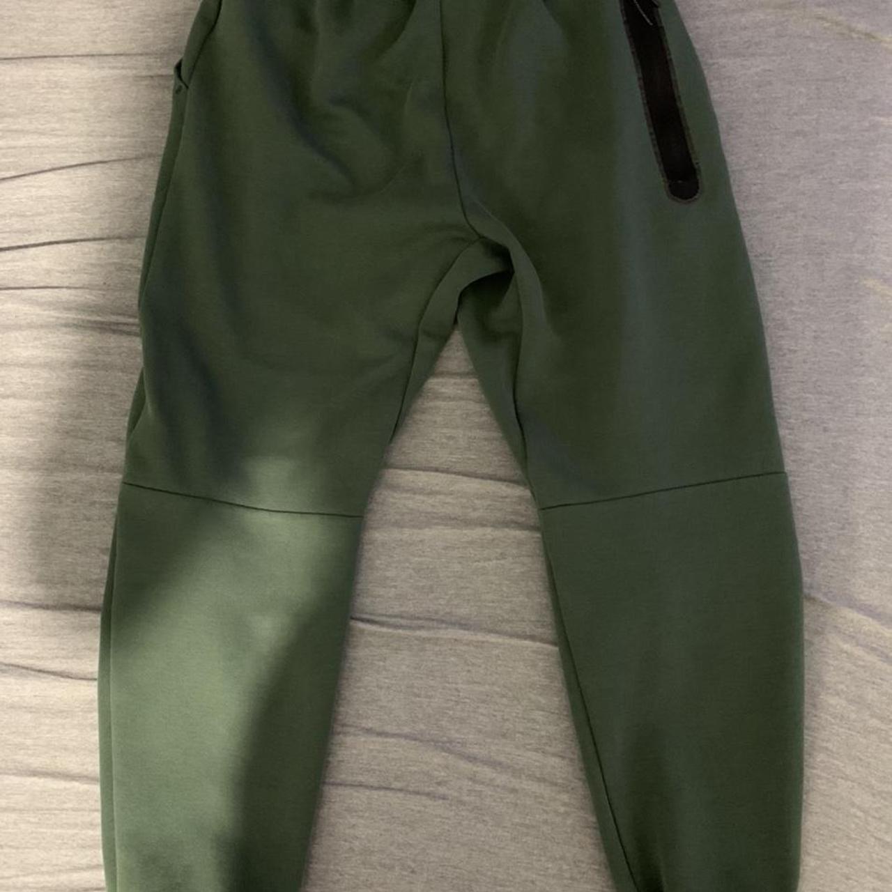 green nike tech fleece joggers