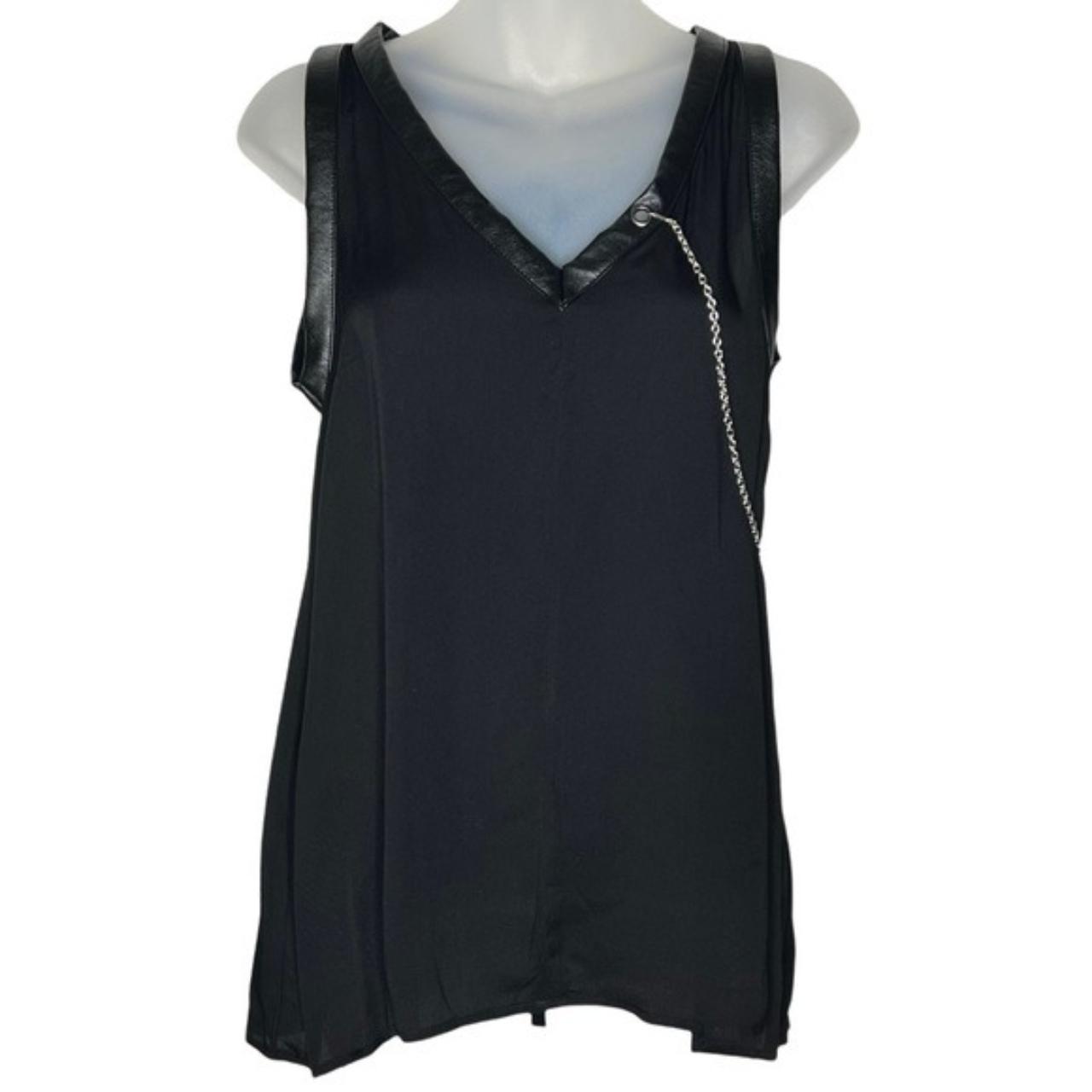 Product Image 1 - Disturbia 
Black top with chain