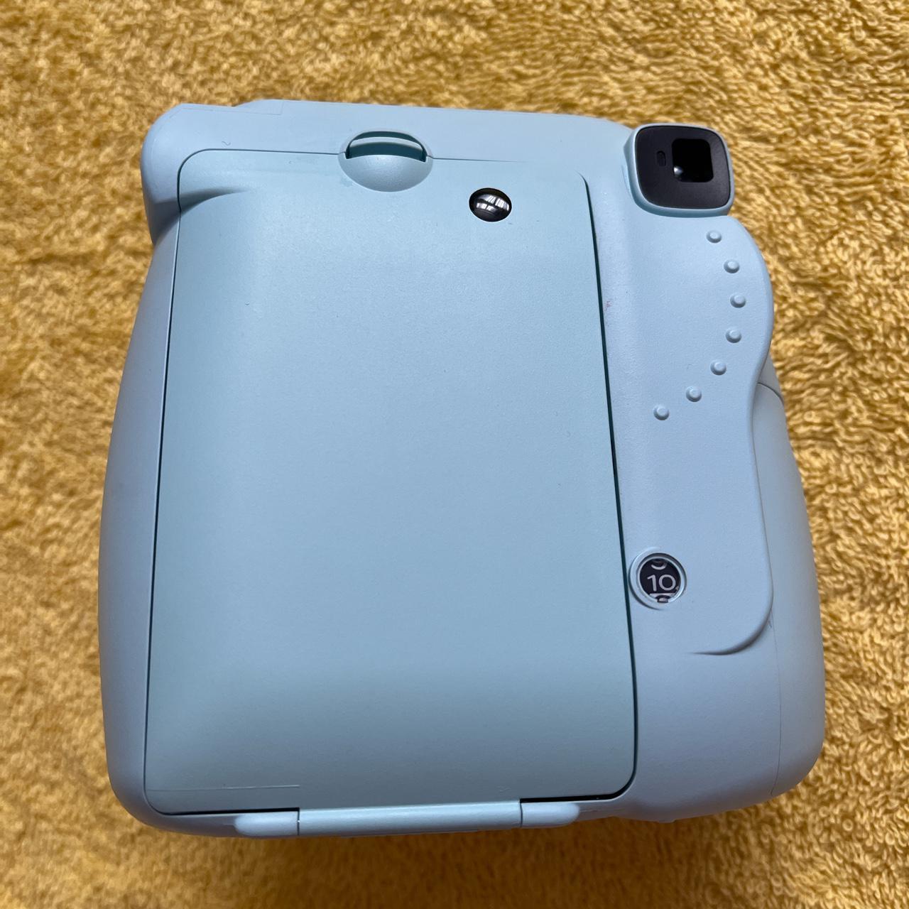 Product Image 2 - polaroid instax mini 8
great condition