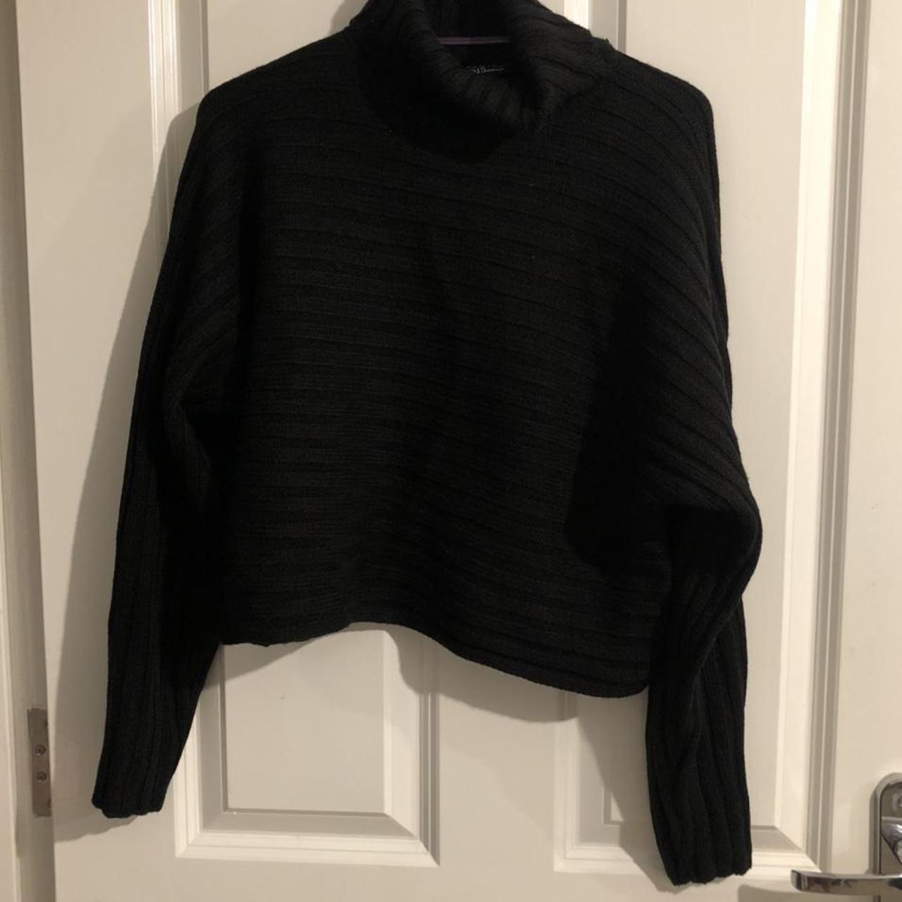 This is a turtle neck jumper cropped from New Look,... - Depop