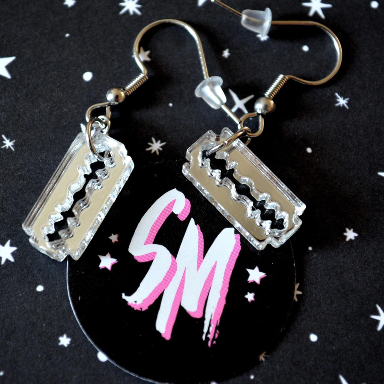 MIRROR RAZOR BLADE ACRYLIC LASER CUT SURGICAL STEEL... Depop