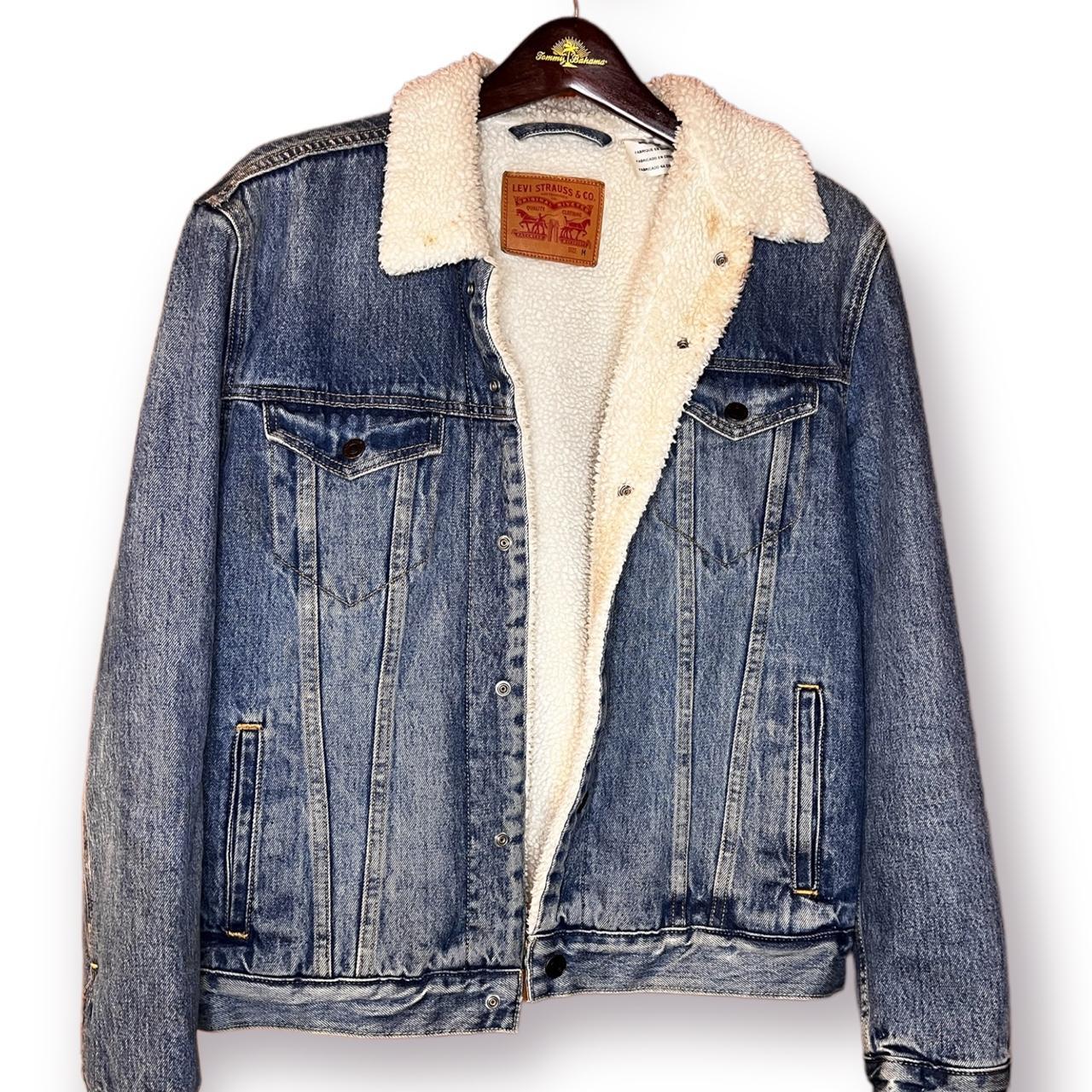 Levi’s Sherpa jacket Vintage look Size M - Depop