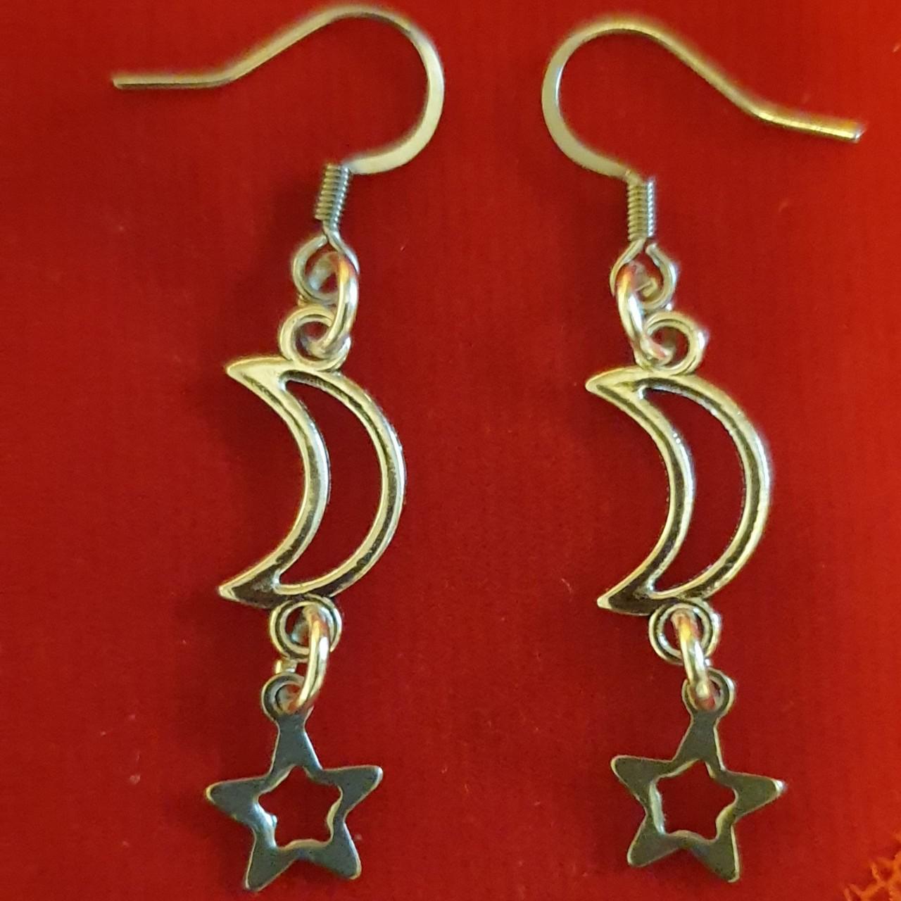 Product Image 2 - Earrings
Moon and Dream catcher or
Moon