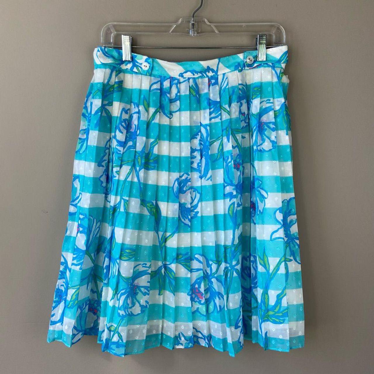 Lilly Pulitzer Blue Pleated Floral Skirt SZ... - Depop