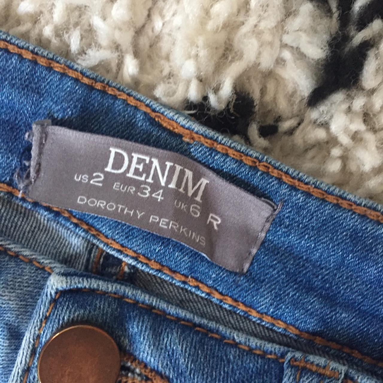 Dorothy Perkins light wash denim jeans, skinny, worn... - Depop