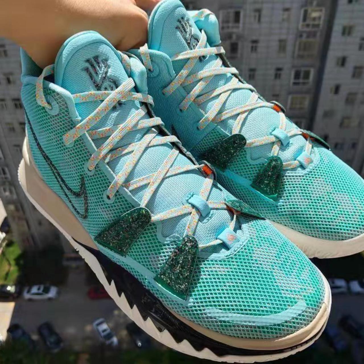 kyrie 5 mint