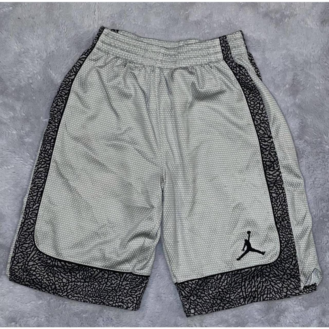 Youth jordan deals basketball shorts