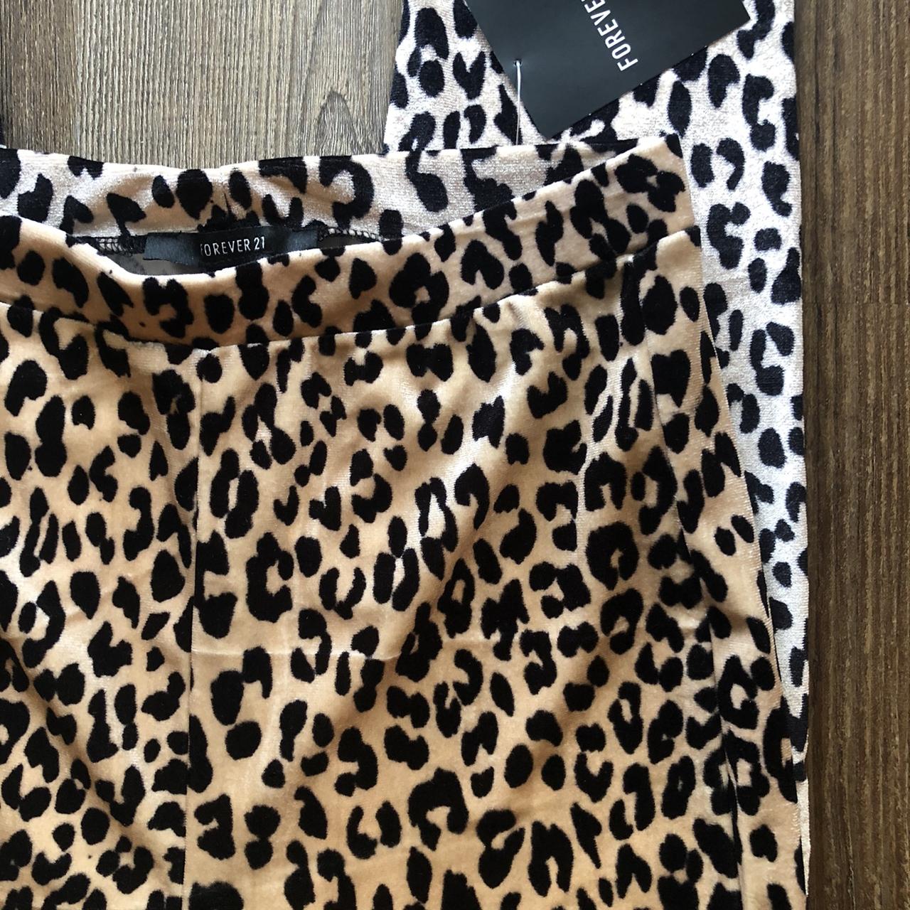 Forever 21 leopard outlet leggings