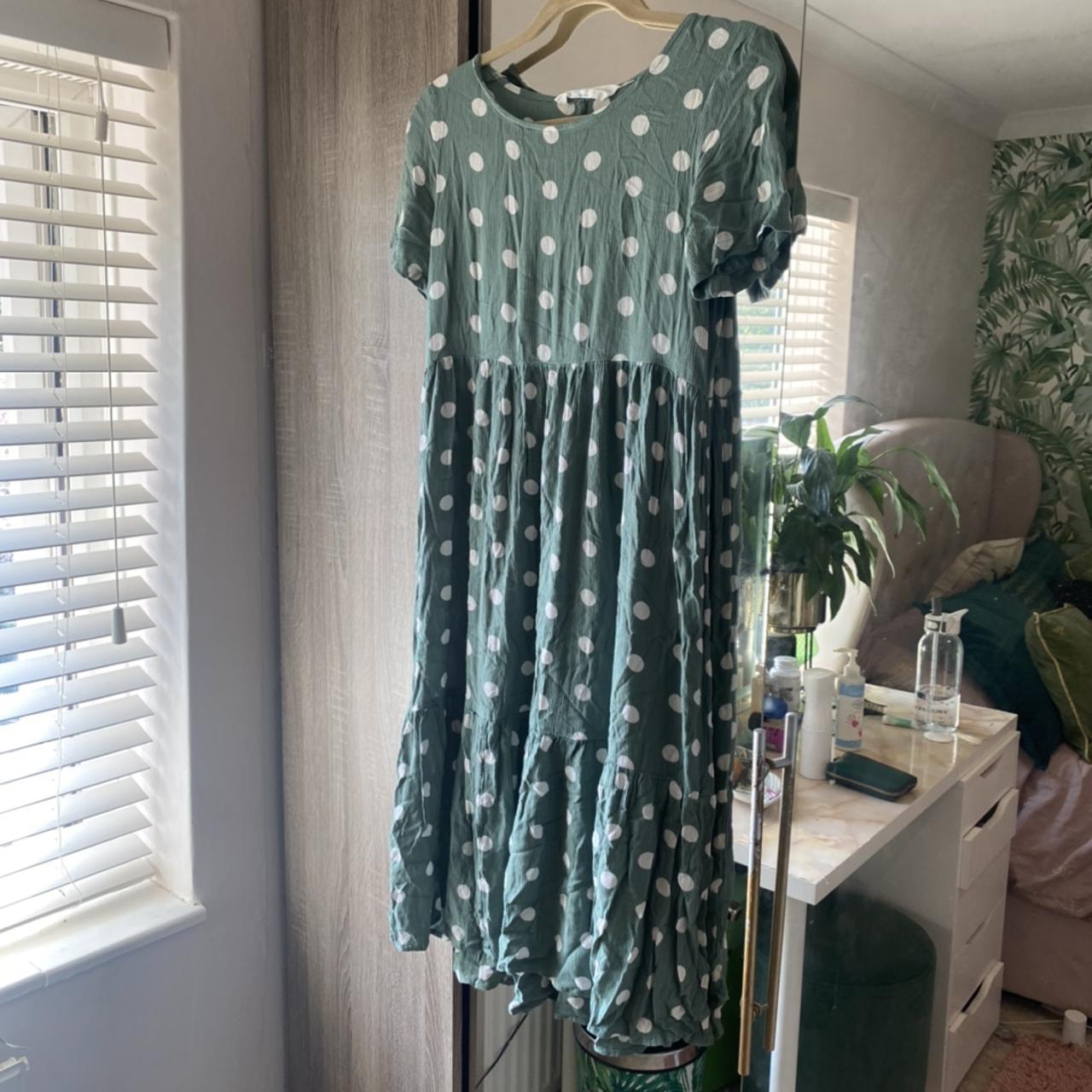 Primark Women's Green and White Dress | Depop