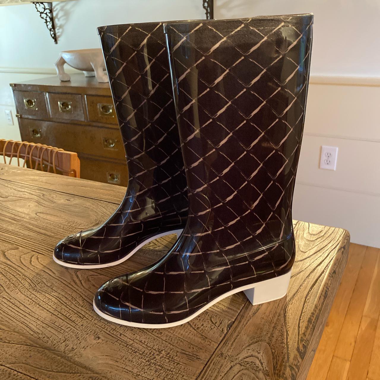 Chanel Rubber Mid-Calf Rain Boots Size 39 Black - Depop