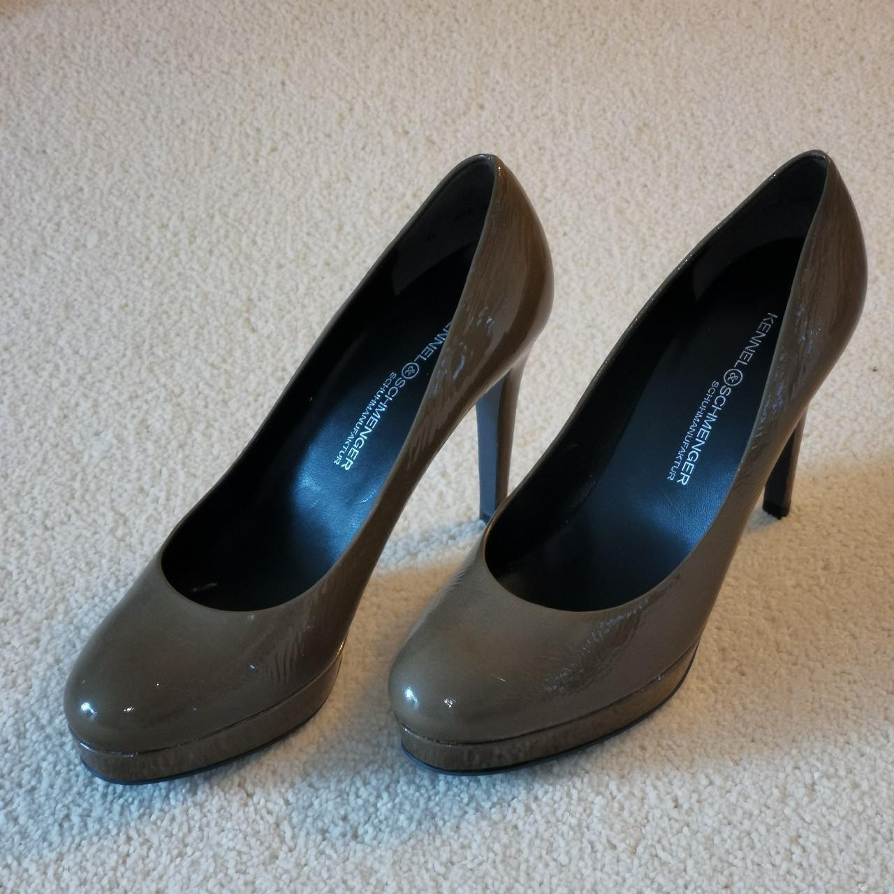 Black matte heels Never worn! In excellent condition. - Depop