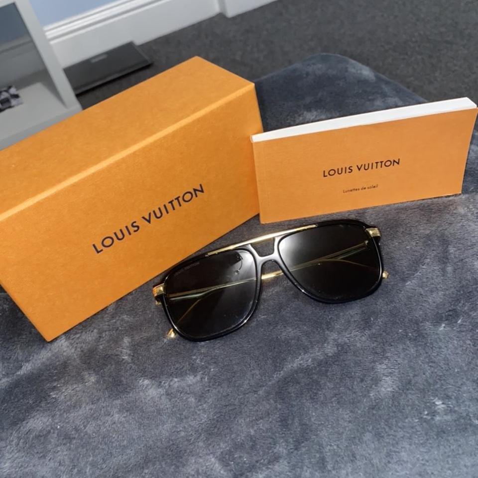 Louis Vuitton aviator gold party glasses - Depop
