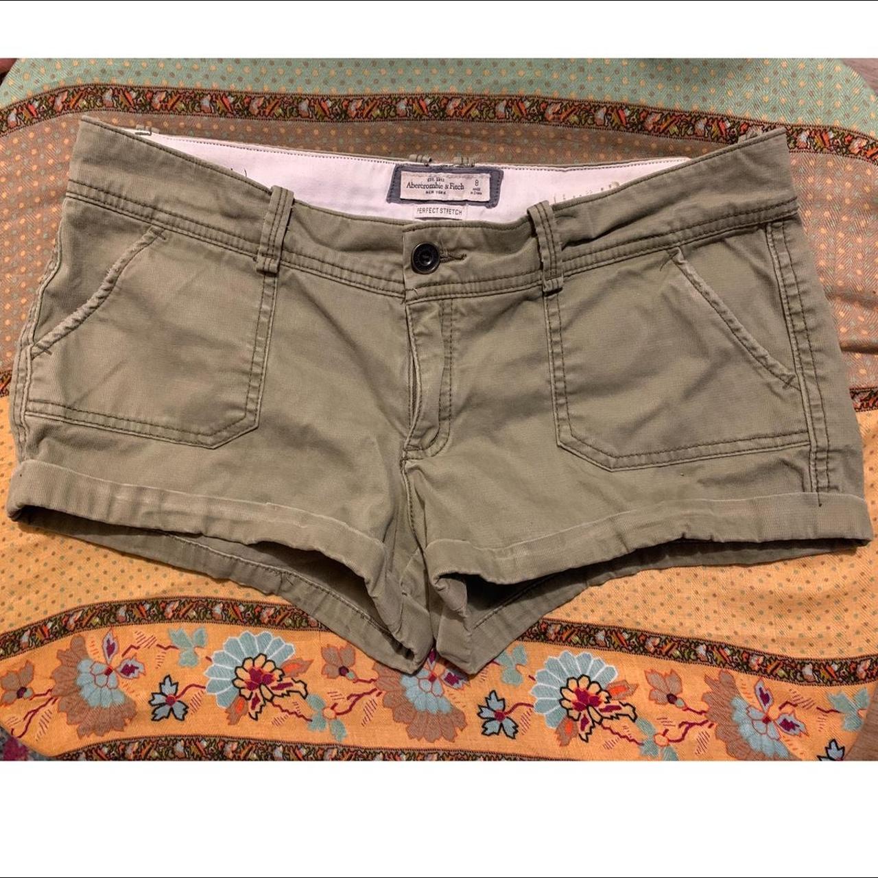 A&F Y2k Low Rise Sage Cargo Shorts •Size 8, true to... - Depop