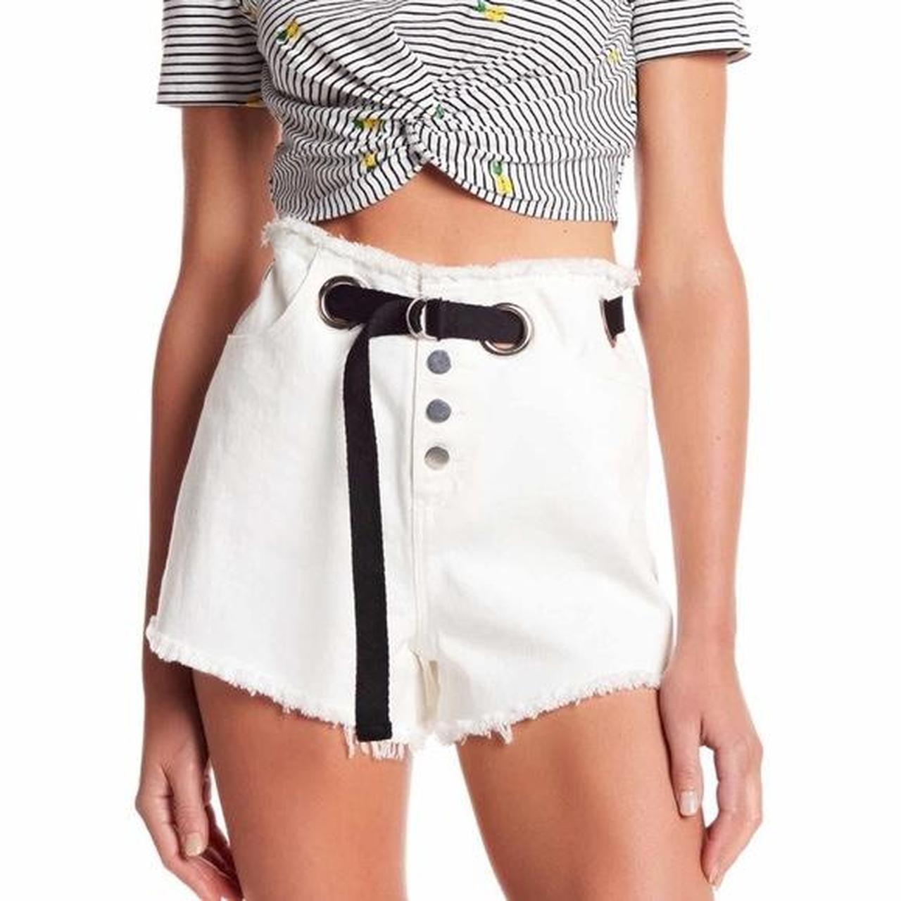 Honey Punch Women's Cream and White Shorts Depop