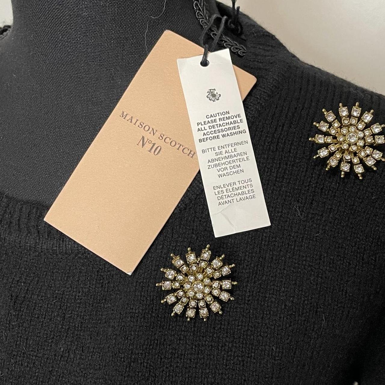 Maison Scotch Women's Black and Gold Jumper (2)
